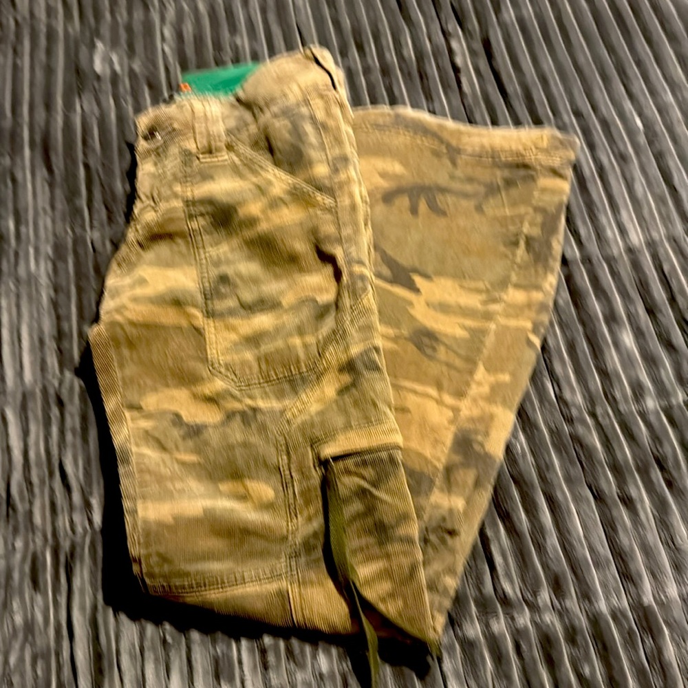 “Miss Me” corduroy camouflage, utility pants size S/26 waist 9” H leg 11” W - Picture 4 of 8